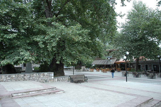 Ιστορική Πλατεία Κομποτάδων